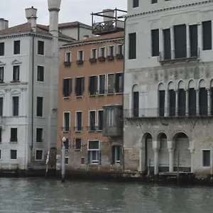 Leon Bianco On The Grand Canal Pensjonat