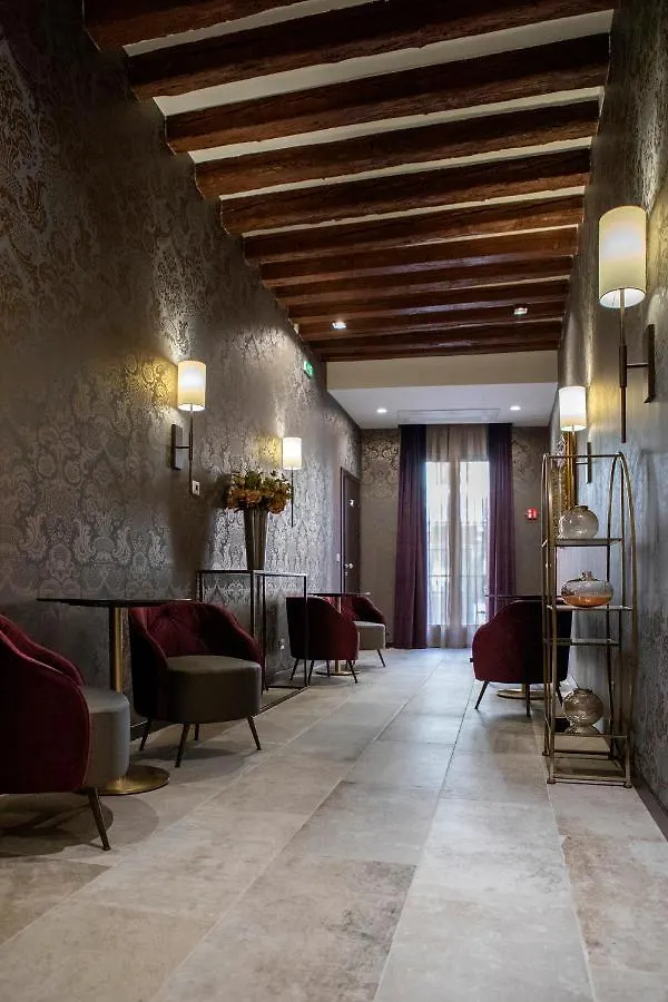 Alle Guglie Boutique Hotel Венеция